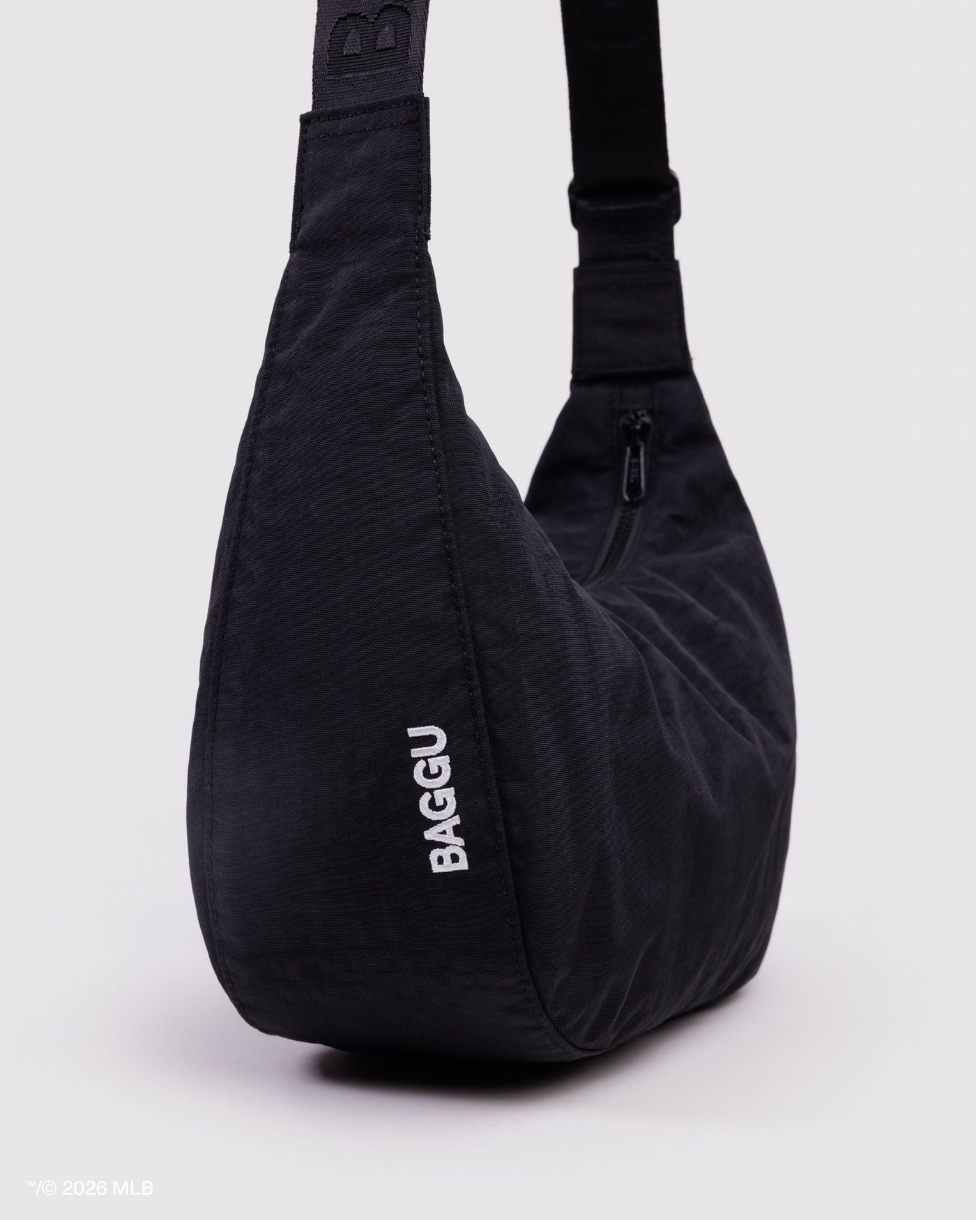 Medium Nylon Crescent Bag - San Francisco Giants™ - City Carry
