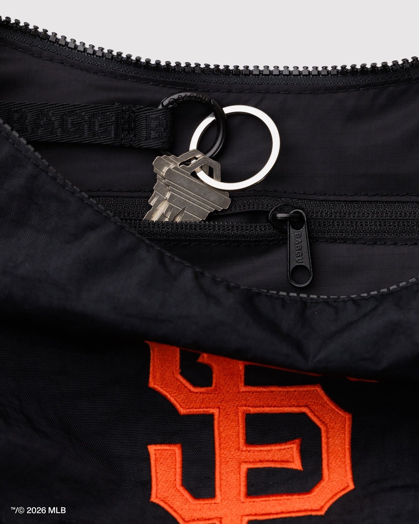 Medium Nylon Crescent Bag - San Francisco Giants™ - City Carry