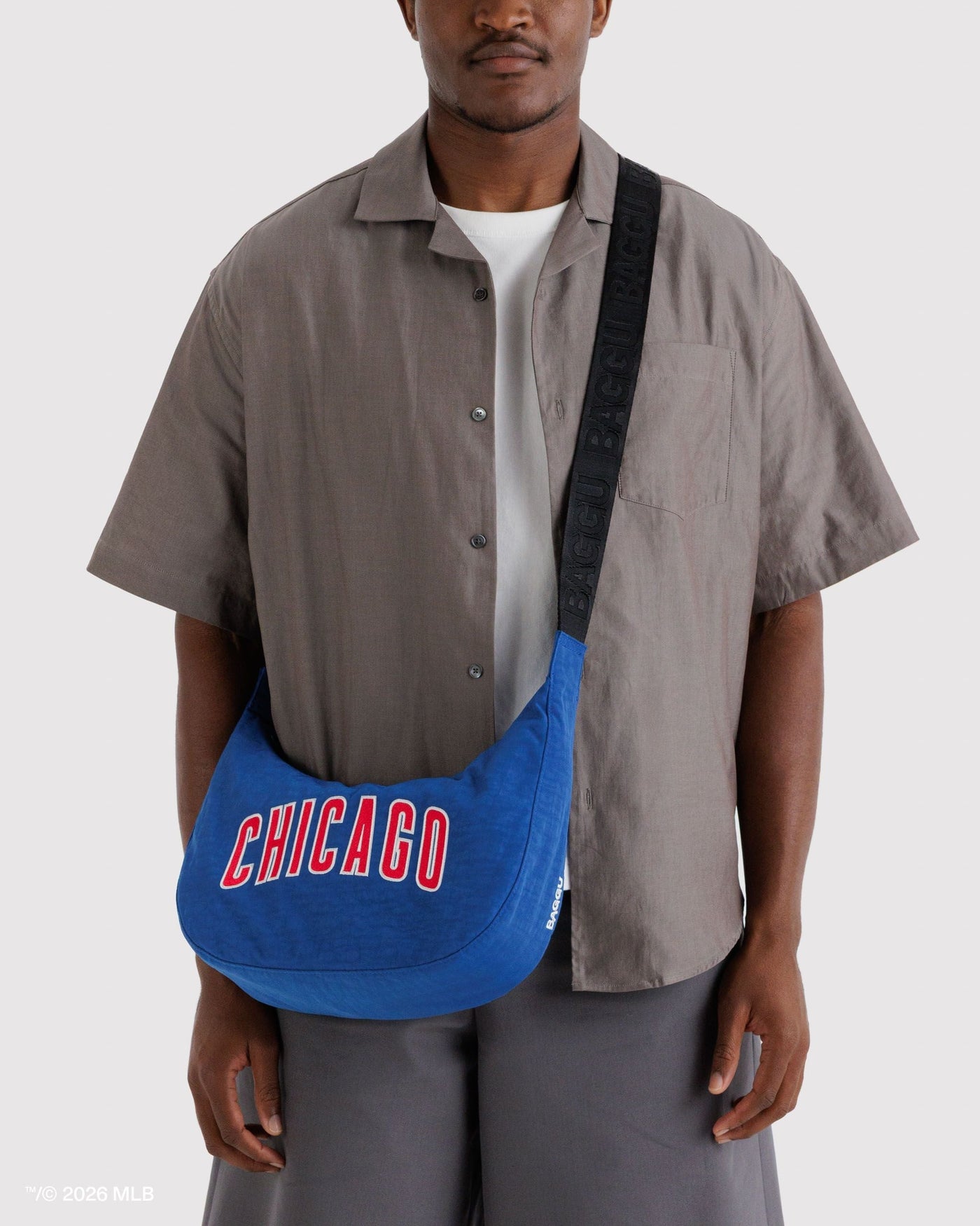 Medium Nylon Crescent Bag - Chicago CubsT
